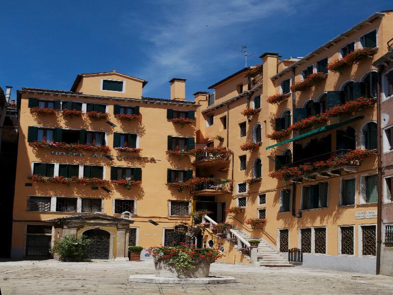 Hotel Al Codega Venecia Exterior foto